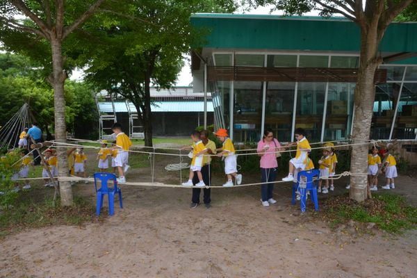โรงเรียนปรีชานุศาสน์